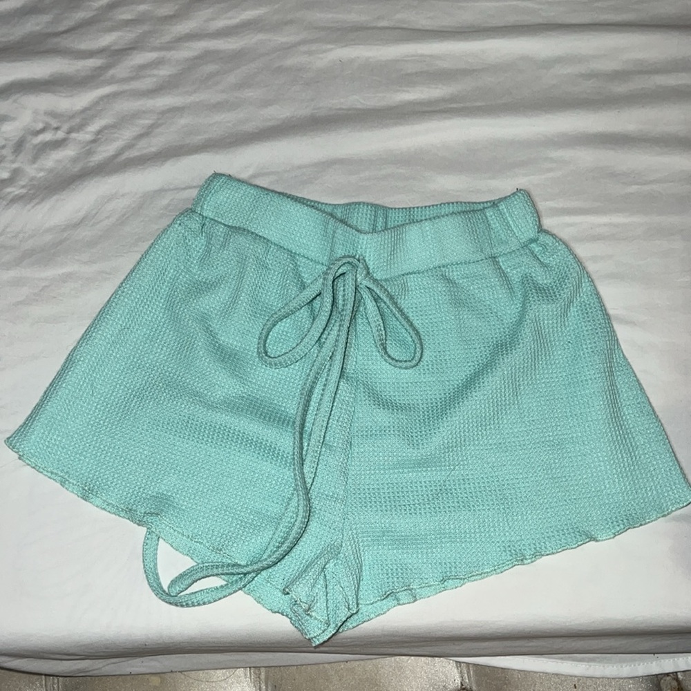 Short set - Picture 3 of 4